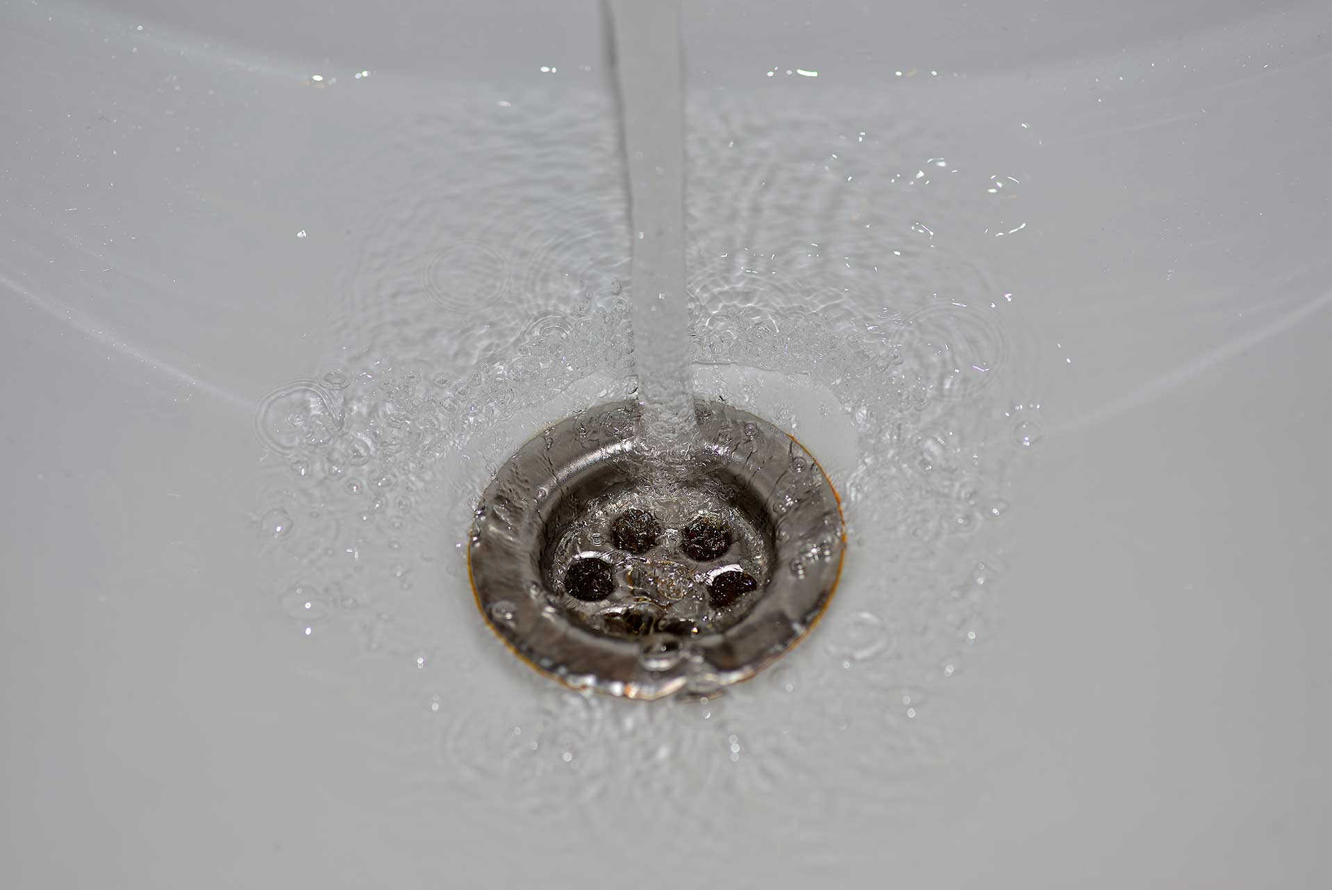 A2B Drains provides services to unblock blocked sinks and drains for properties in Wymondham.